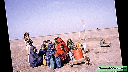 10 troubling shots of how water scarcity in fact looks around the world