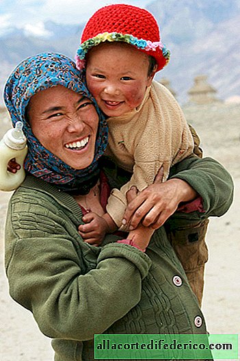 ช่างภาพ 10 ปีใช้การเชื่อมต่อพิเศษระหว่างแม่และเด็กทั่วโลก