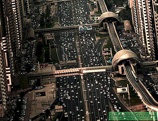 14 epätavallista kuvaa Dubain arjesta