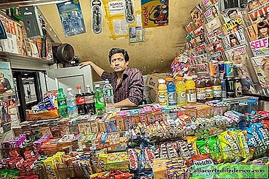 16 pictures of colorful shops from around the world from a Canadian photographer