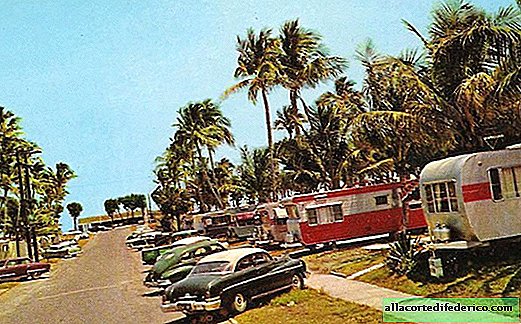 Wonderful vintage photo of trailer parks in the USA in the 1950-60s