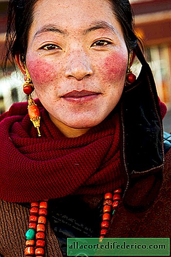 She took pictures of women from 30 countries to show that beauty is everywhere. Part 1