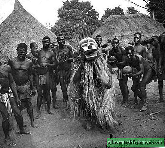 31 de fotografii vechi colorate din călătorii în Africa de Vest în 1933-34