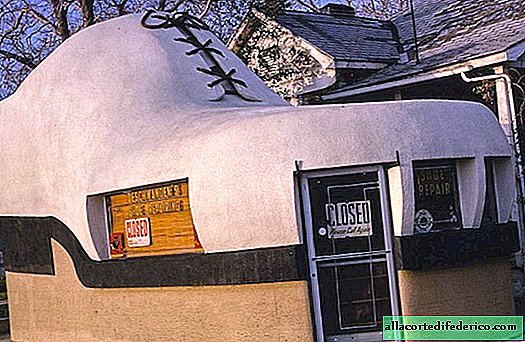 The man spent 40 years renting the craziest roadside business buildings in the US