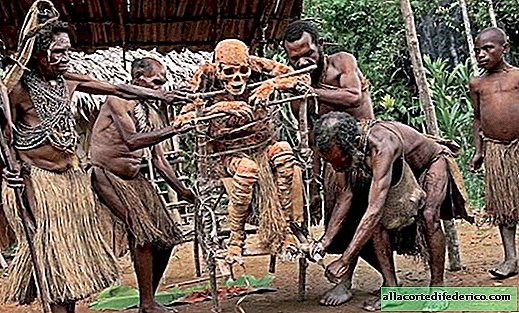 The shocking customs of the Papuan tribe: 5 pictures that are hard to forget