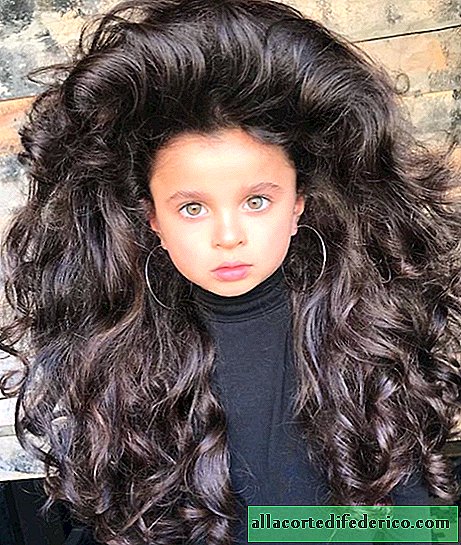 55 thousand people signed up for Instagrm 5-year-old Israeli woman, seeing her hair