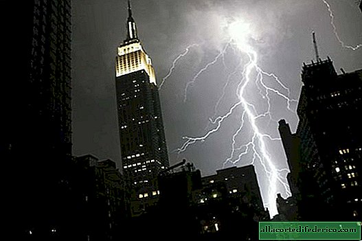 7 major lightning myths