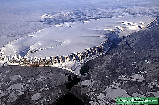 حرارة شاذة وذوبان غير مسبوق للجليد في جرينلاند