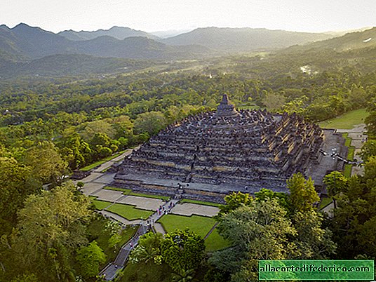 Borobudur en Indonesia: un templo que ha estado bajo una capa de cenizas durante siglos
