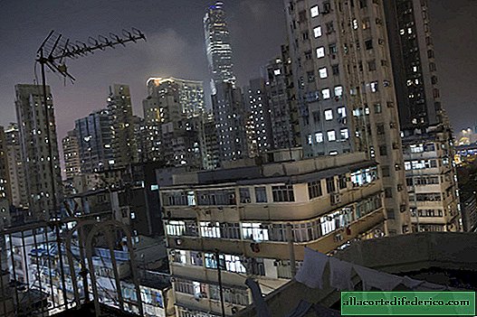 "Coffin houses" from Hong Kong, life in which seems crazy