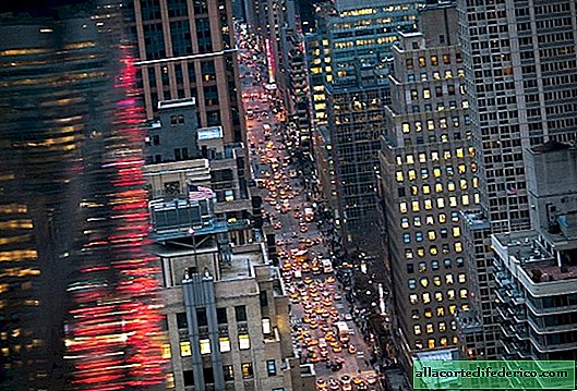 Fotograf objavil „skryté mesto“ v odrazoch mrakodrapov v New Yorku