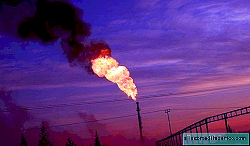 How is flaring associated gas increasing greenhouse gas emissions?