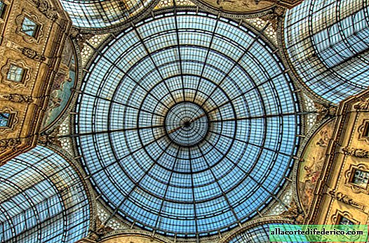 Calle de Milán bajo la cúpula, de la grandeza y belleza de los latidos del corazón.
