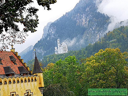 Neuschwanstein - najkrajší hrad v Bavorsku so smutnou históriou
