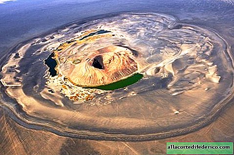 En oase dækket med vulkansk aske: det mest fantastiske sted i Sahara