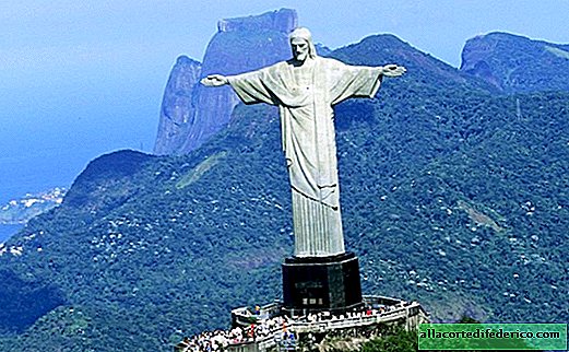 Climate features: why the statue of Christ in Rio is restored several times a year