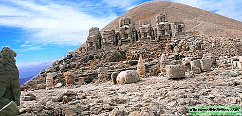 Where did stone heads come from on Nemrut Dag Mountain in Turkey