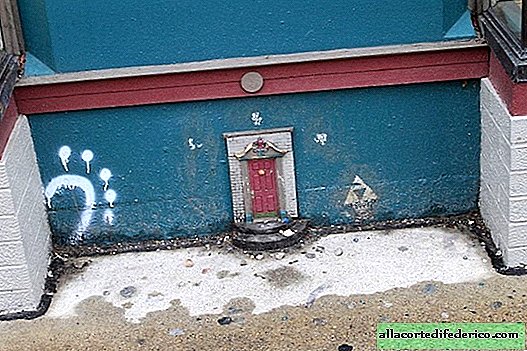 Woher kommen kleine Märchentüren in amerikanischen Städten?