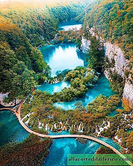 ทะเลสาบ Plitvice ในโครเอเชียทะเลสาบและน้ำตกมีอยู่มากมายเพียงใดในแม่น้ำสายหนึ่ง