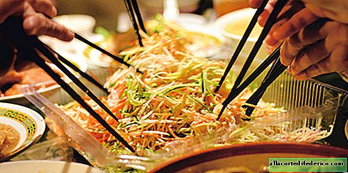 لماذا يأكل الصينيون عيدان تناول الطعام بدلاً من استخدام شوك وملاعق أكثر ملاءمة