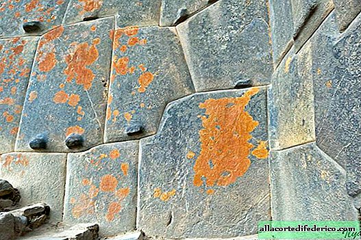 Muinaiskivi muinaismuuraus: fantastiset seinät, joiden ajan sisällä ei ole voimaa
