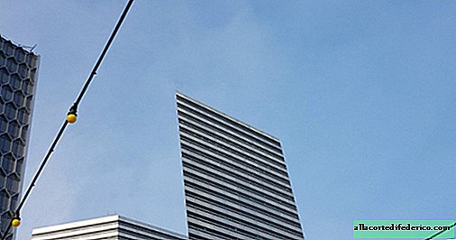 Netizens fant en helt flat bygning i Singapore