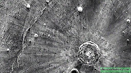 سطح المريخ التي شكلتها الأعاصير القديمة