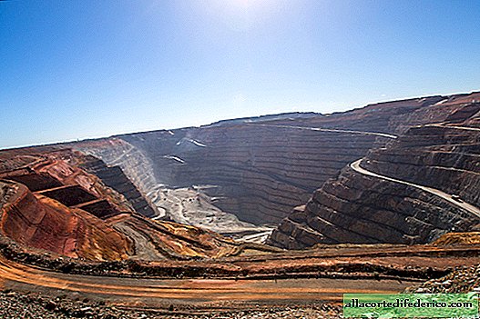 The world's largest mining hole