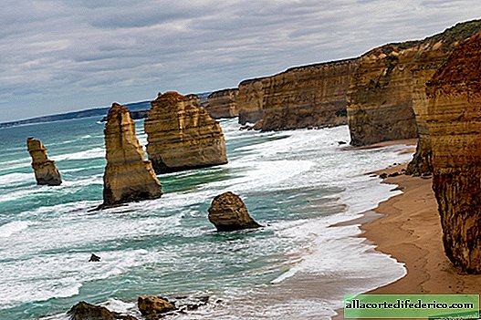 De tolv apostlarnas klippor - Australiens hotade landmärke