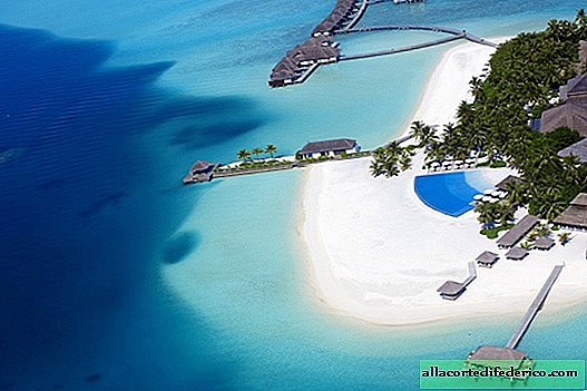 Ioga matinal em Velassaru Maldivas