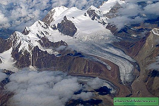Melting of the Himalayan glaciers will turn into a huge problem at the end of the XXI century