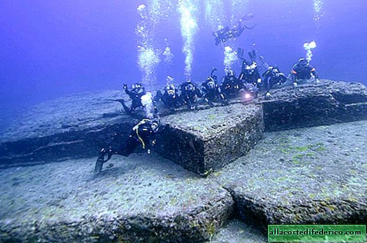 The mystery of Yonaguni Island: who built the underwater city off the coast of Japan
